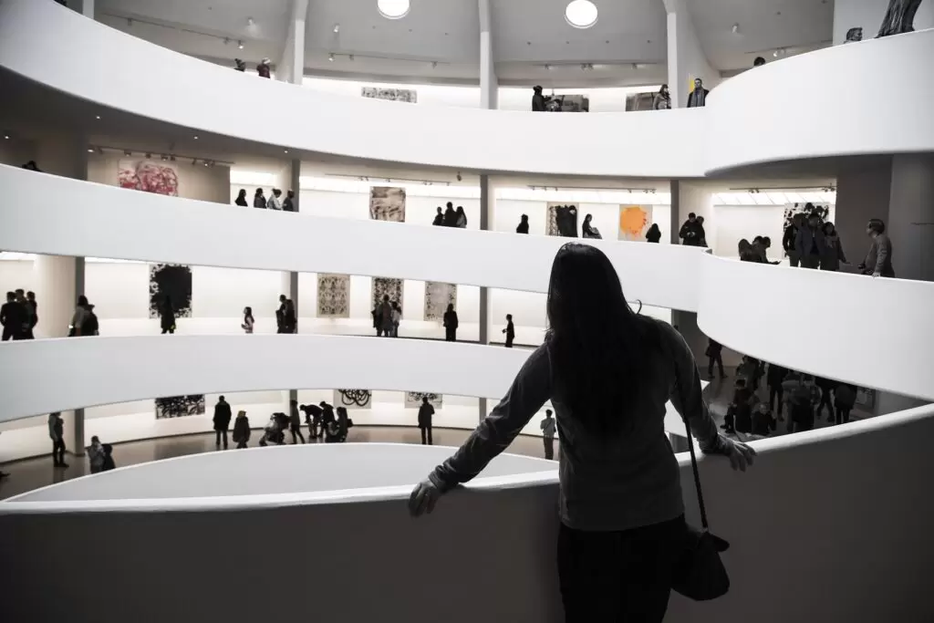 The .ART Etiquette Guide: Navigating Museums